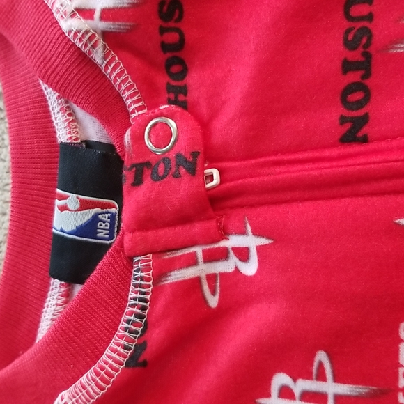 NBA Houston Rockets infant sleeper. - Picture 2 of 3